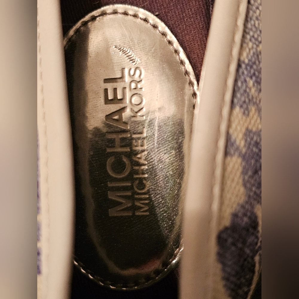 MICHAEL Michael Kors Olive Floral Slip on Canvas Sneaker Size 8 - Picture 6 of 7